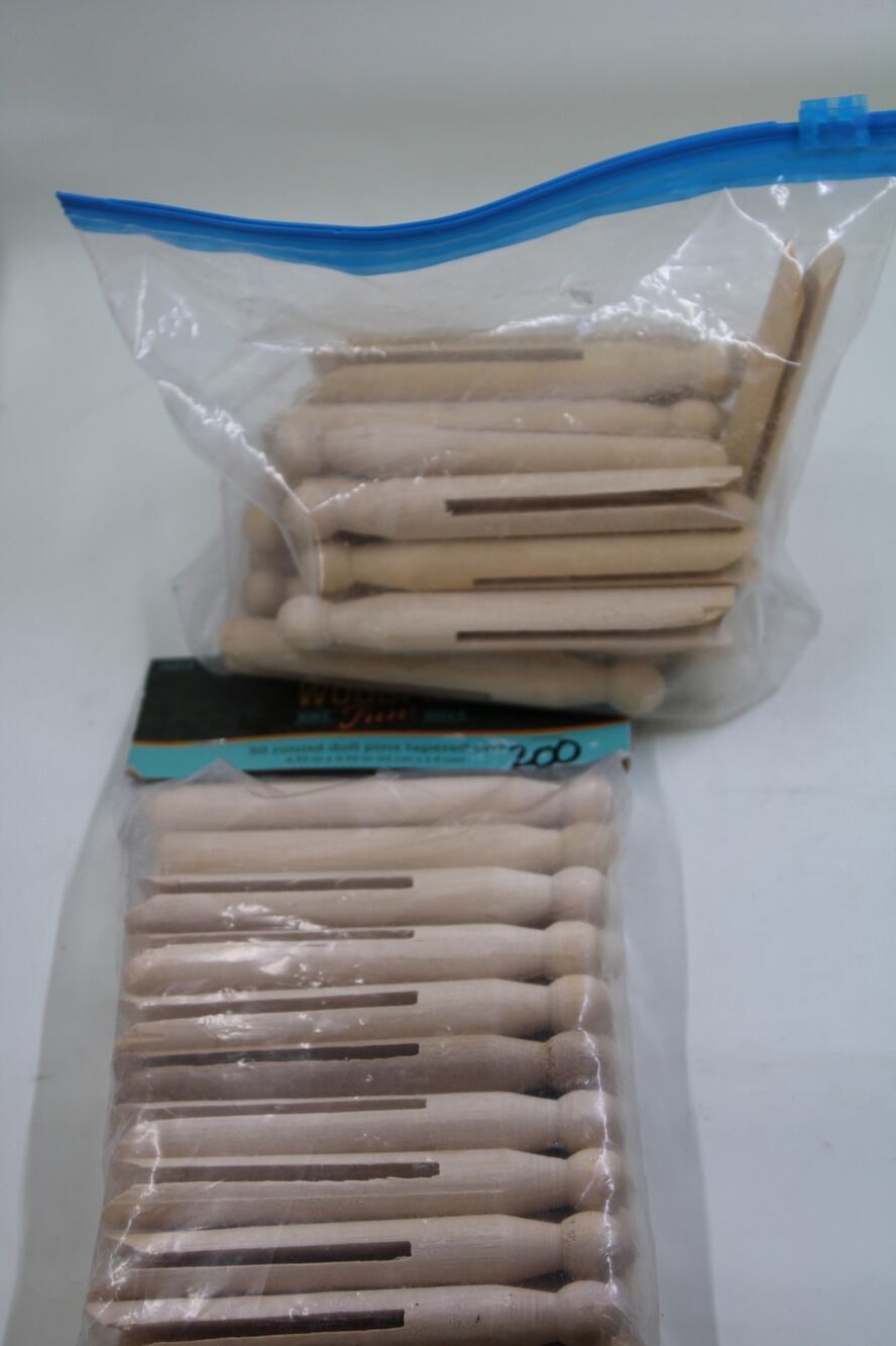 Woodpile Fun! Wooden Round Doll Pins With Flat End